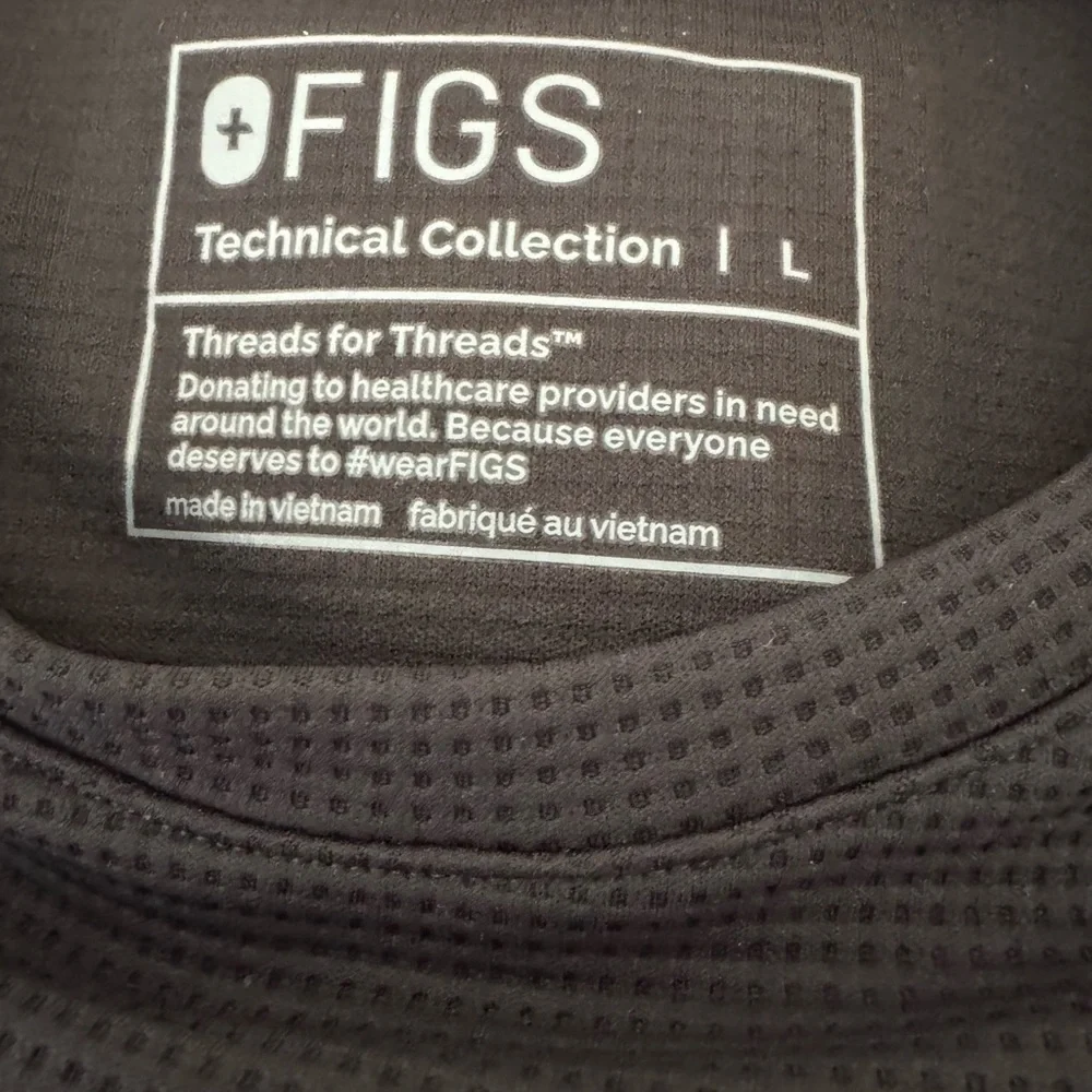 Figs Black Waffle Long Sleeve Underscrub - Picture 4 of 4